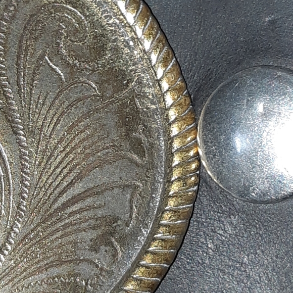 OLD NAVY 32" Leather Belt with Buckle - Picture 5 of 6